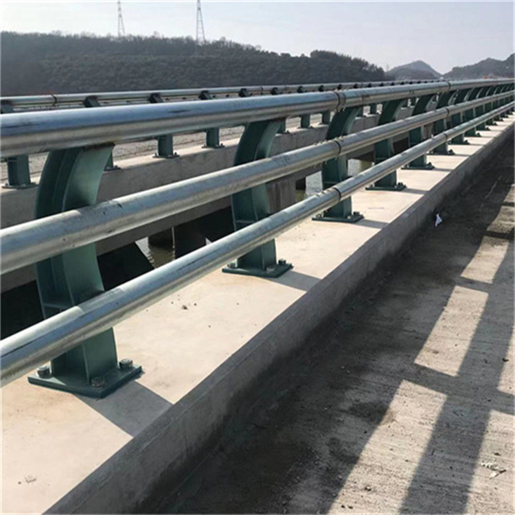 泸州桥梁钢护栏公司
