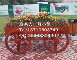 老河口实木花车 枣阳现货楼盘防腐木花箱_