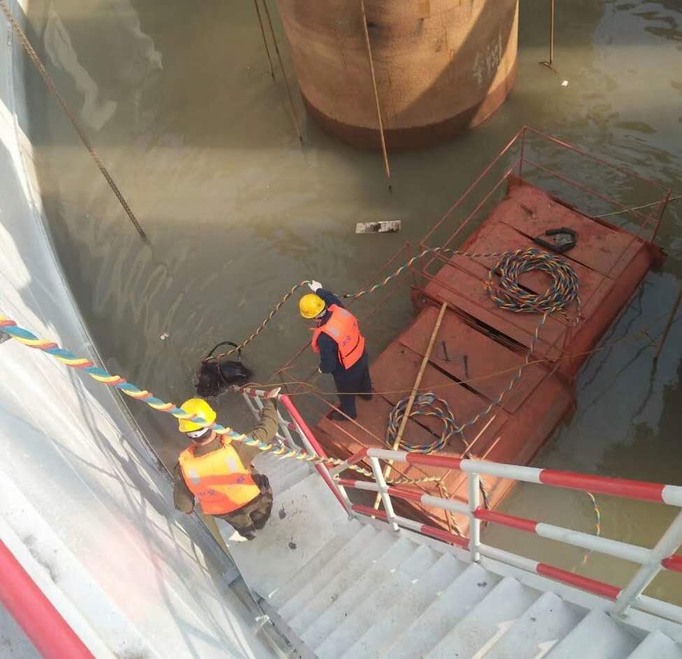 水下加固【桥桩水下加固】新跨越