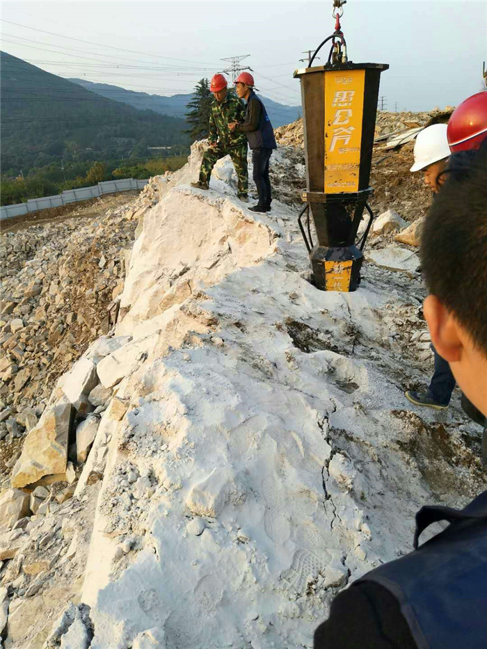 质优价廉的劈裂机基地