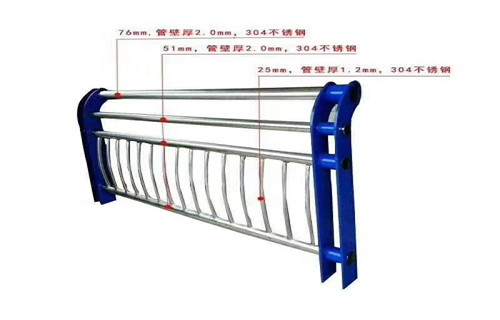 天桥不锈钢护栏杆造型可定制产地直销