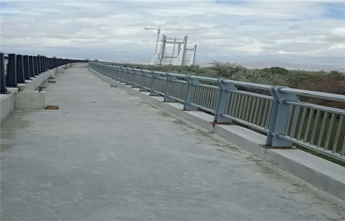 不锈钢桥梁景观护栏出货及时
