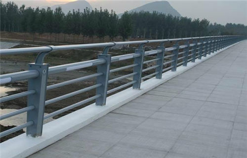南京不锈钢复合管护栏使用寿命长