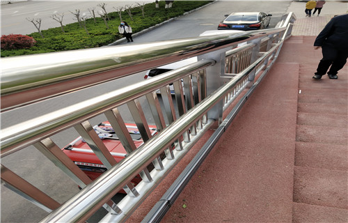 西藏省拉萨市木纹转印桥梁护栏2020年价格