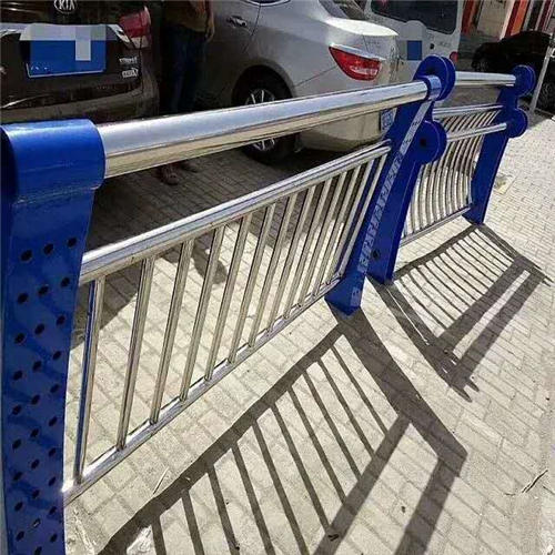不锈钢碳素钢复合管栏杆欢迎选购好品质用的放心