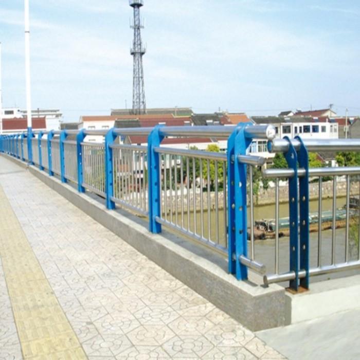 不锈钢复合管桥梁防撞护栏安装快捷简单产地直销