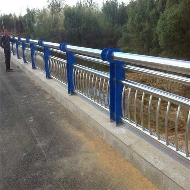 不锈钢内衬碳素复合管护栏延长使用当地生产商