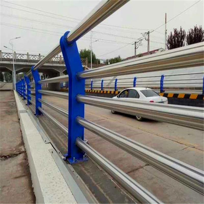 不锈钢碳素复合管护栏实用美观用心做品质