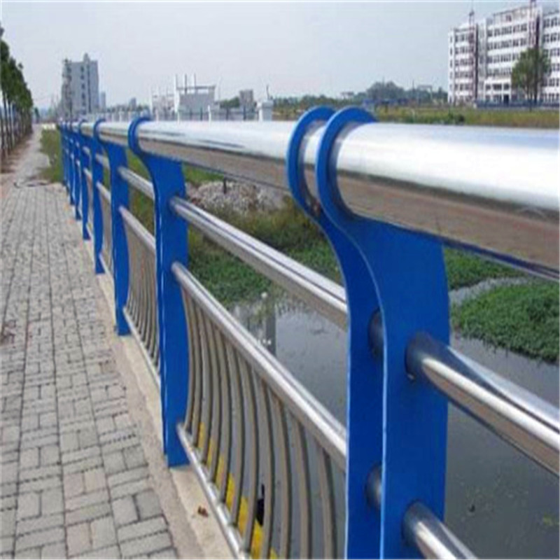 201不锈钢碳素复合管护栏防护安全