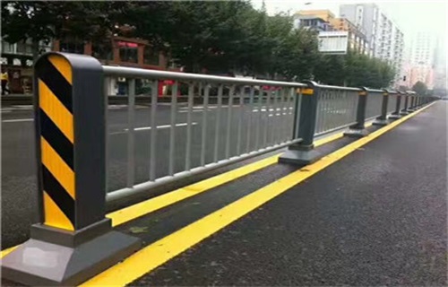 天桥护栏多年生产经验工程施工案例