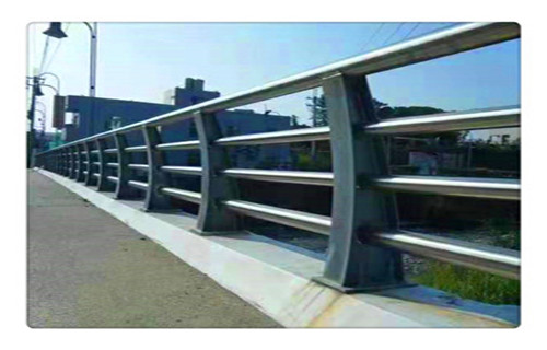 201不锈钢复合管桥梁栏杆定制位置