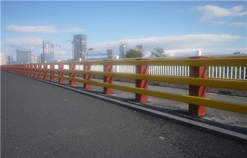 同城(渤莱特)厂价直供Q355桥梁防撞护栏复合管栏杆批发稳定耐用抗腐蚀