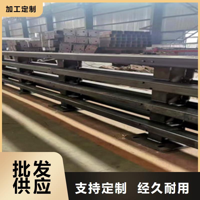 渤莱特生产镀锌钢板立柱铝合金护栏怎么做防腐满足多种行业需求