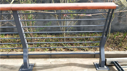 新疆不锈钢复合管栏杆规格型号全